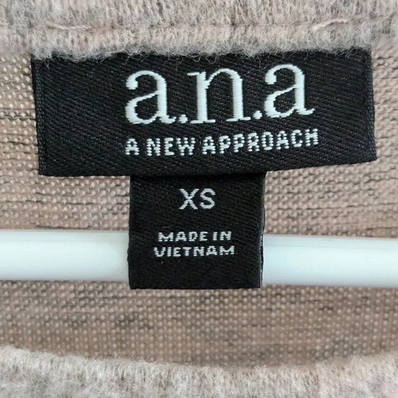 A.n.a Rose Quart Heater Sweater Dress with Bell Sleeves Size XS Dusty Pink - Picture 7 of 8